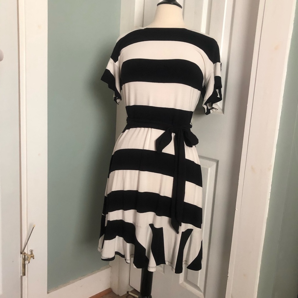 Loft striped Flounce Ruffle Dress - Picture 4 of 6